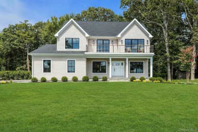 Beach Home For Sale in Southold, New York