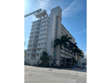 Beach Condo Sale Pending in Miami Beach, Florida