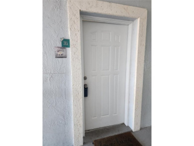Beach Condo For Sale in Cutler Bay, Florida