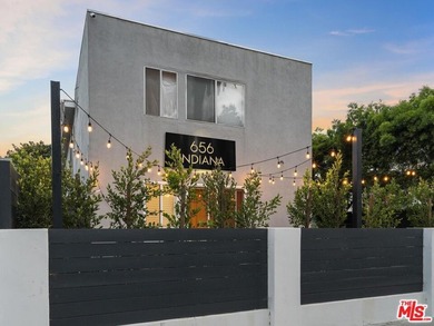 Beach Home For Sale in Venice, California