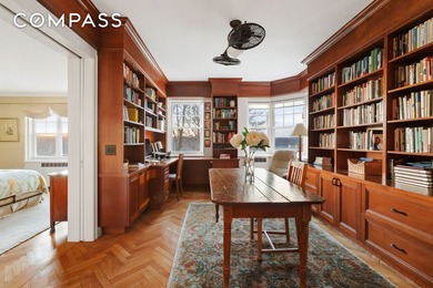 Beach Apartment For Sale in New York, New York