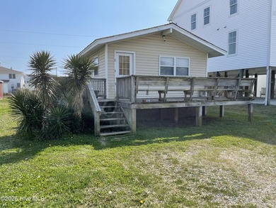 Beach Home Sale Pending in Atlantic Beach, North Carolina