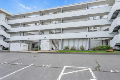 Beach Condo For Sale in Westhampton Beach, New York