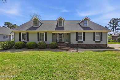 Beach Home Sale Pending in Elizabeth City, North Carolina