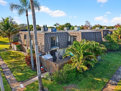 Beach Townhome/Townhouse For Sale in West Palm Beach, Florida