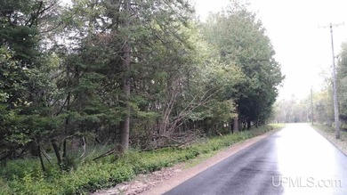 Beach Lot For Sale in Gladstone, Michigan