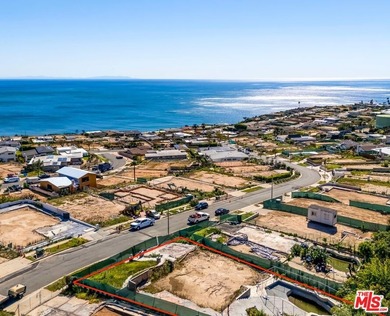 Beach Lot For Sale in Malibu, California