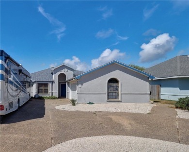 Beach Home For Sale in Corpus Christi, Texas