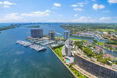 Beach Condo For Sale in North Palm Beach, Florida