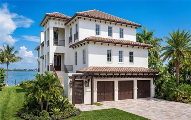 Beach Home For Sale in St. Petersburg, Florida