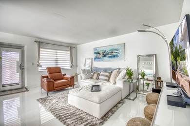 Beach Condo For Sale in West Palm Beach, Florida