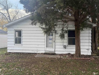 Beach Home Sale Pending in Monroe, Michigan