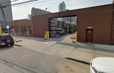 Beach Lot For Sale in Long Island City, New York