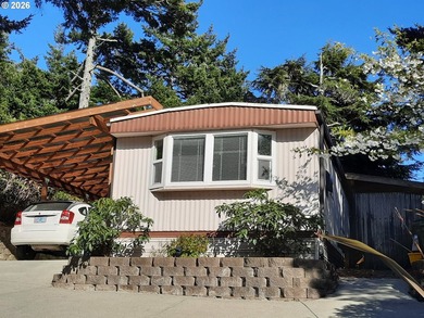 Beach Home For Sale in Florence, Oregon