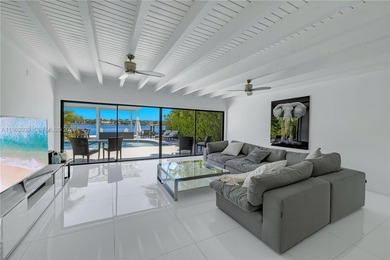 Beach Home For Sale in Miami Beach, Florida