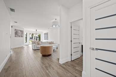 Beach Home For Sale in Boca Raton, Florida