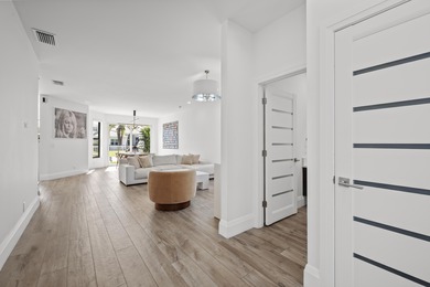 Beach Home For Sale in Boca Raton, Florida