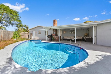 Beach Home For Sale in Lake Worth, Florida