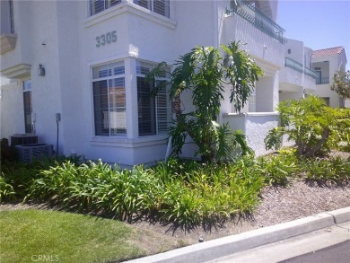 Beach Condo For Sale in Oceanside, California