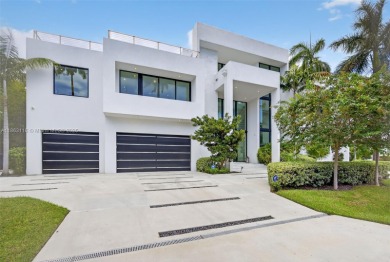 Beach Home For Sale in Fort Lauderdale, Florida
