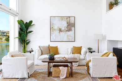 Beach Home Active Under Contract in Marina Del Rey, California