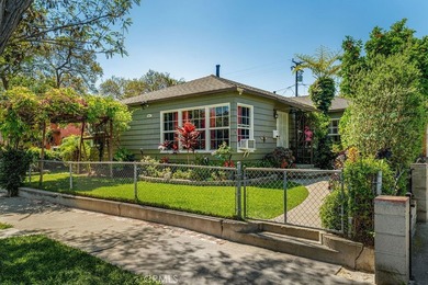 Beach Townhome/Townhouse Sale Pending in Long Beach, California