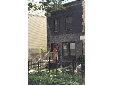 Beach Home For Sale in Chicago, Illinois