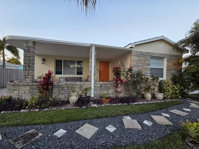 Beach Home For Sale in Lake Worth, Florida