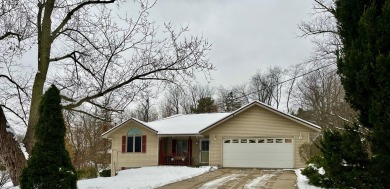 Beach Home For Sale in Holland, Michigan