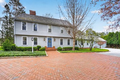 Beach Home For Sale in Mequon, Wisconsin
