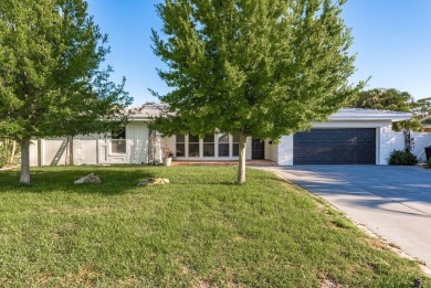 Beach Home Sale Pending in St. Petersburg, Florida