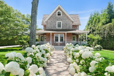 Beach Home For Sale in Wainscott, New York