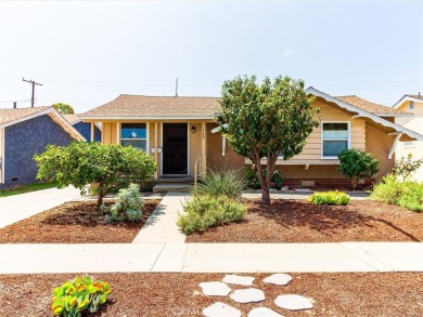 Beach Home Sale Pending in Lakewood, California