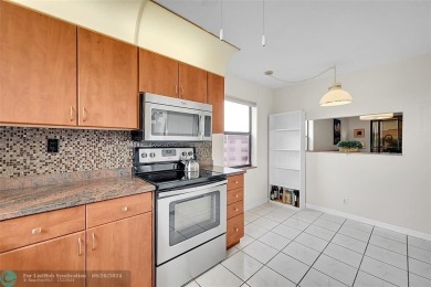 Beach Condo For Sale in Sunrise, Florida