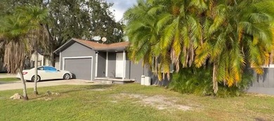 Beach Home Sale Pending in Ellenton, Florida