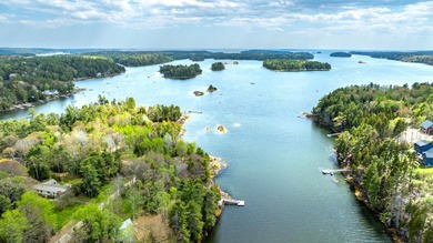 Beach Home For Sale in Harpswell, Maine