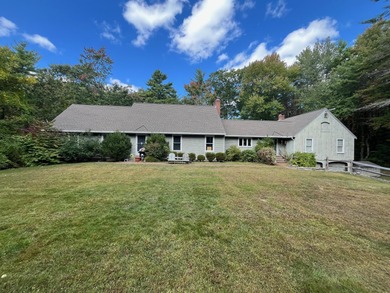 Beach Home For Sale in North Hampton, New Hampshire