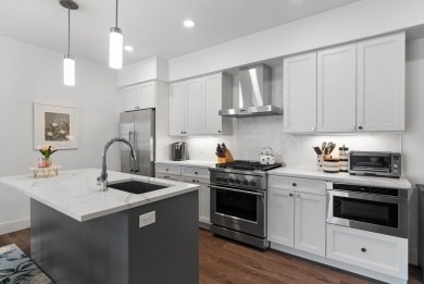 Beach Condo For Sale in Boston, Massachusetts
