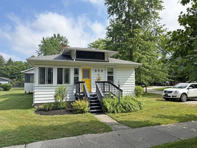 Beach Home For Sale in Saugatuck, Michigan