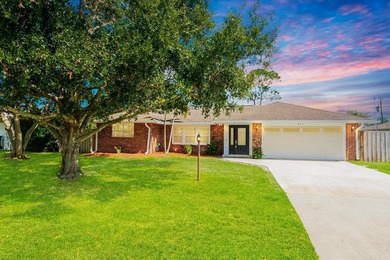 Beach Home For Sale in Port Saint Lucie, Florida