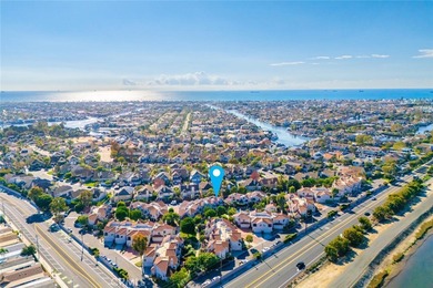 Beach Townhome/Townhouse For Sale in Huntington Beach, California