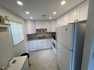 Beach Condo For Sale in Delray Beach, Florida