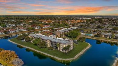 Beach Condo For Sale in West Palm Beach, Florida