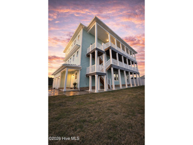 Beach Home For Sale in Emerald Isle, North Carolina