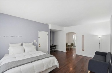 Beach Condo For Sale in Miami Beach, Florida