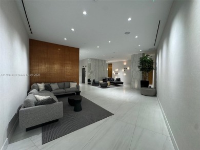 Beach Condo For Sale in Sunny Isles Beach, Florida