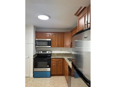 Beach Condo For Sale in Miami, Florida