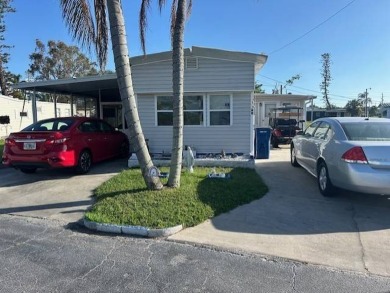 Beach Home For Sale in Sarasota, Florida