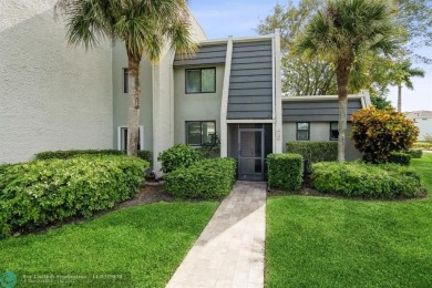 Beach Condo For Sale in Lake Worth, Florida