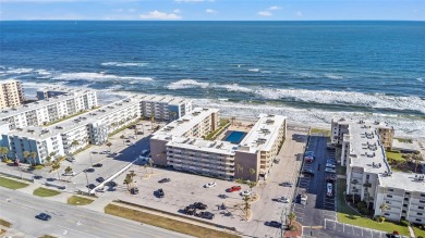 Beach Condo For Sale in New Smyrna Beach, Florida